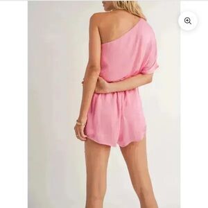 Sadie & Sage Hibiscus One-Shoulder Romper